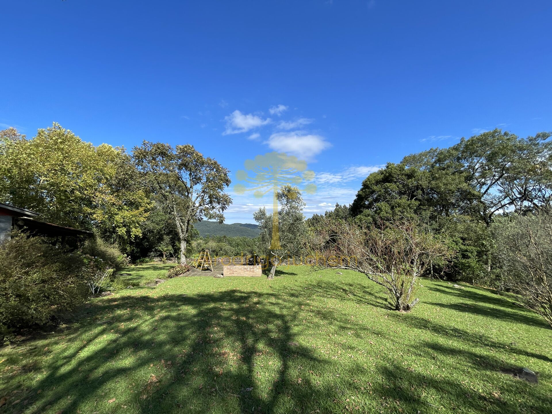 Sítio com 20 hectares na Samambaia com estrutura completa e potencial turístico — foto 3
