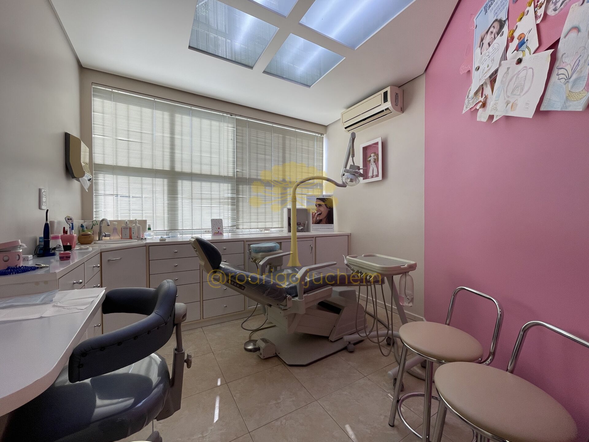 Sala Comercial - Consultório Odontológico Pronto