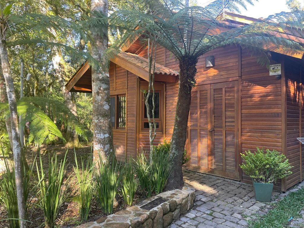 Casa à venda com 2 quartos e 3 banheiros no Alpes, São Francisco de Paula/RS