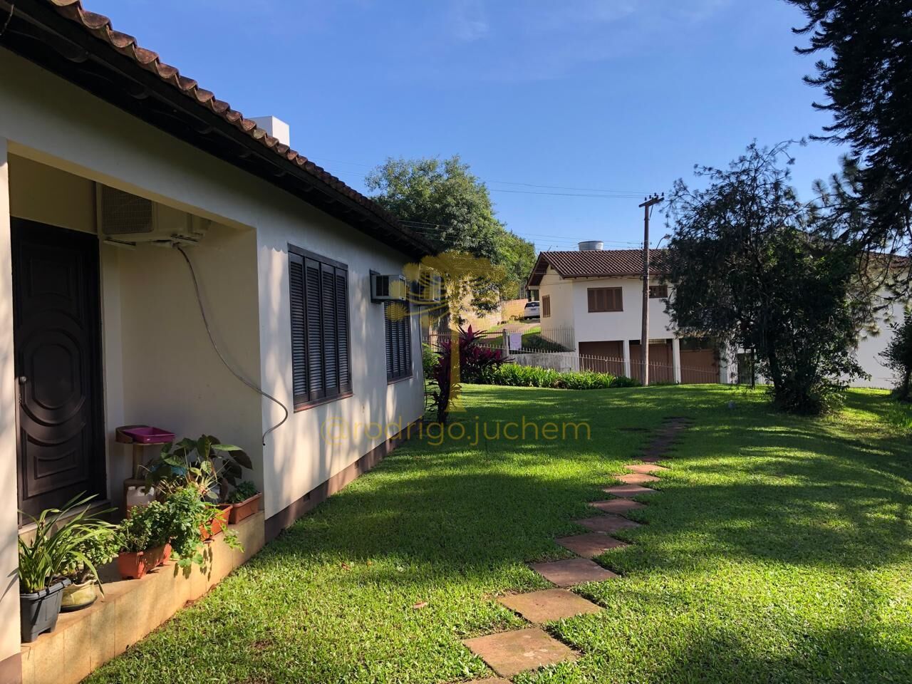 Casa com terreno amplo, churrasqueira e espaço verde em Lomba Grande, Novo Hamburgo — foto 2